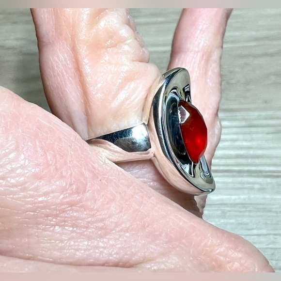 Designer RLM Studio Sterling Silver Orange Faceted Carnelian Puddle Ring, Size 6 - Picture 9 of 10